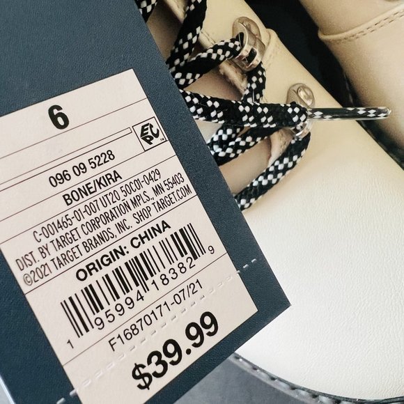 UNIVERSAL THREAD Women's "Kira" Lace-Up Hiker Boots NWT Size 6 - Picture 7 of 12